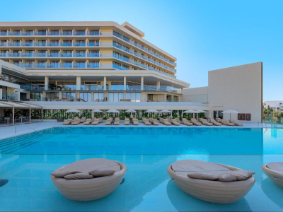  Amarande pool view