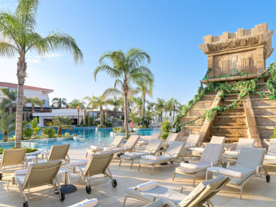  olympic lagoon resorts pools