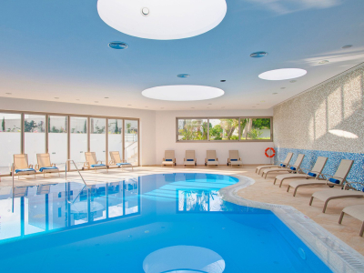 olympic lagoon resorts pools