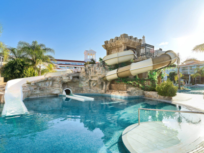  olympic lagoon resorts pools