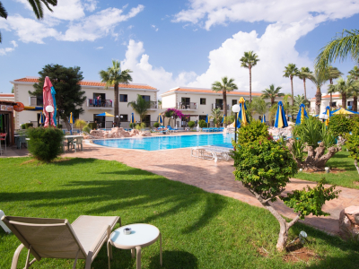  Hotel lawns