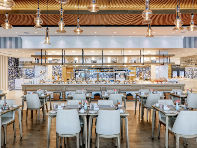  Ezaria Restaurant