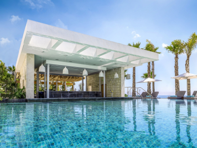  Pool Bar
