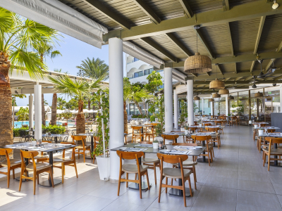  Breakfast terrace