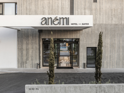  Hotel-Main-entrance