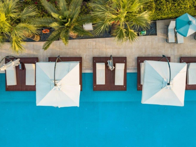  Luxury Beds