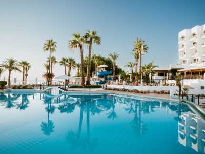 Hotel pool