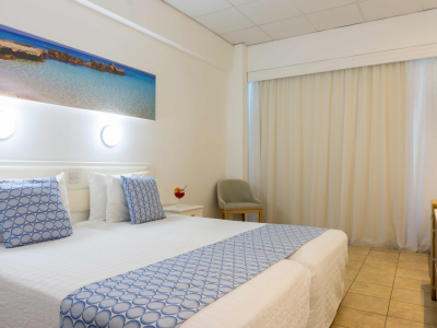  Standard room blachout curtains