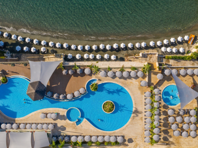  THE ROYAL APOLLONIA
