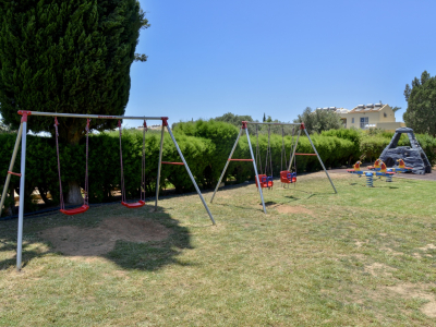  Playground swings-1