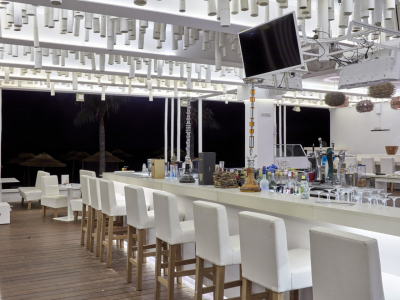  Beach Club