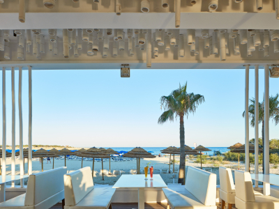  Beach Club