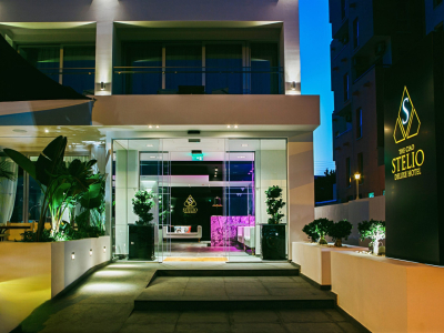  hotel