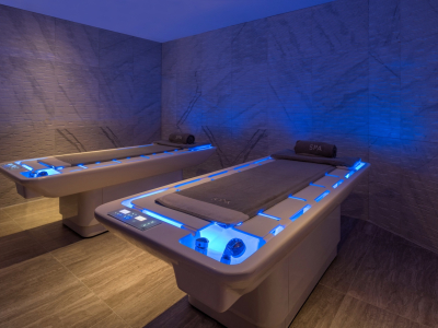 Spa capsule