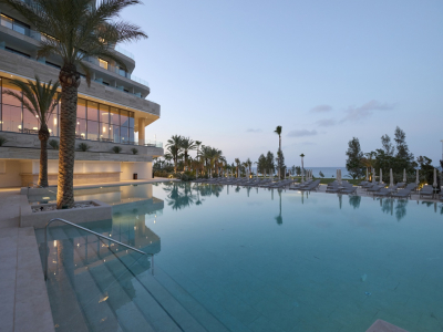  Family pool
