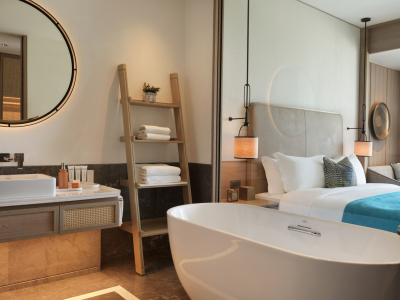  Premier MV Room Bathroom and Bed