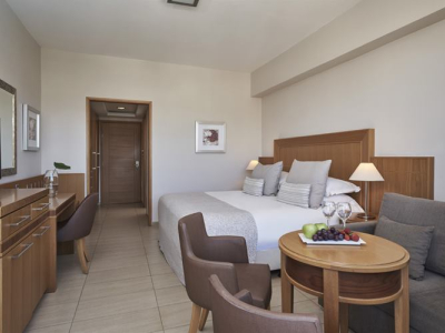  cyprus-oasis-family-room-inland-view-4