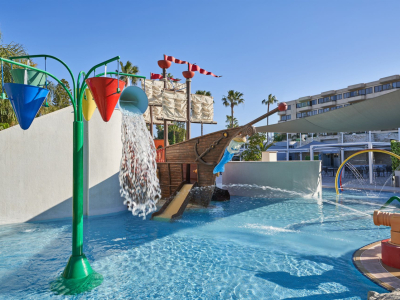  cyprus oasis outdoor
