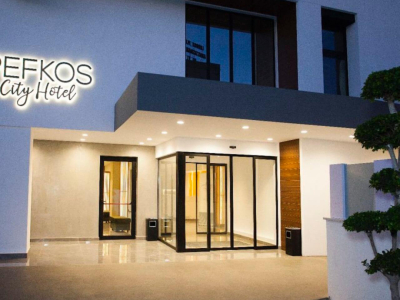  PEFKOS HOTEL