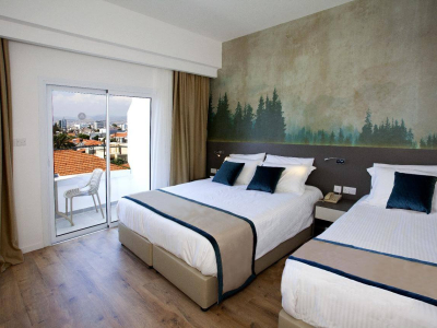  PEFKOS HOTEL