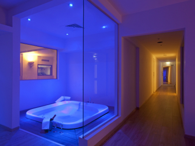  Spa Jacuzzi