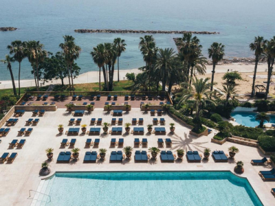 Pool and Beach area