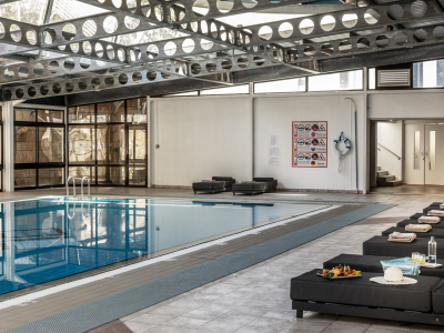  Indoor pool